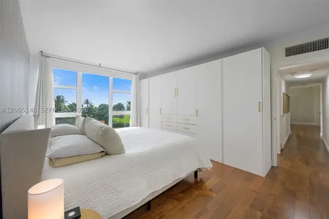 10275 Collins Avenue Bal Harbour FL 33154