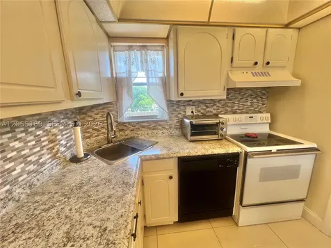 8900 Washington Boulevard Pembroke Pines FL 33025