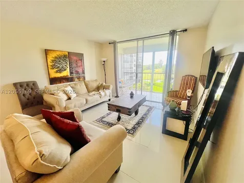 8900 Washington Boulevard Pembroke Pines FL 33025