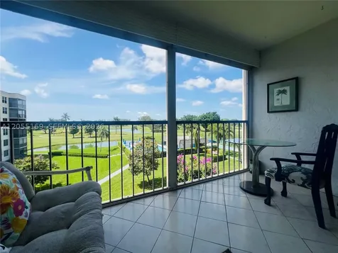 8900 Washington Boulevard Pembroke Pines FL 33025