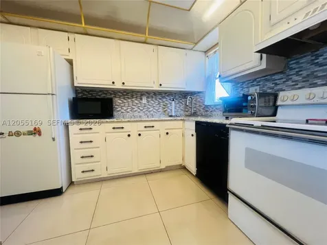 8900 Washington Boulevard Pembroke Pines FL 33025