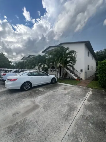467 E 13th Street Hialeah FL 33010