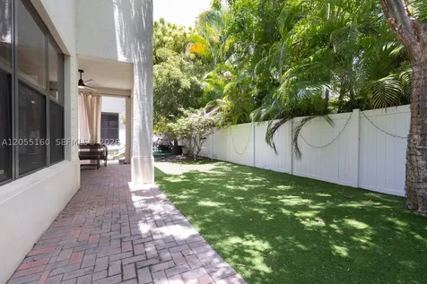 3565 W 97th Street Hialeah FL 33018