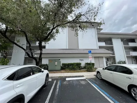 701 N Pine Island Road Plantation FL 33324