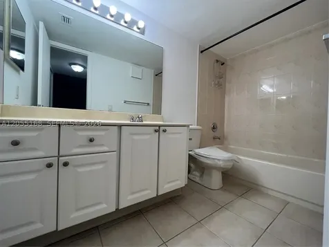 701 N Pine Island Road Plantation FL 33324
