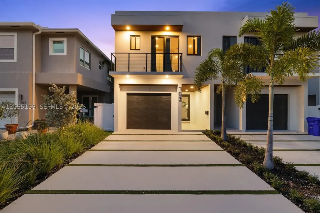 703 SW 17th Street Fort Lauderdale FL 33315