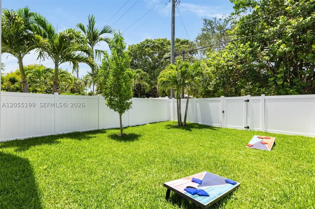 703 SW 17th Street Fort Lauderdale FL 33315