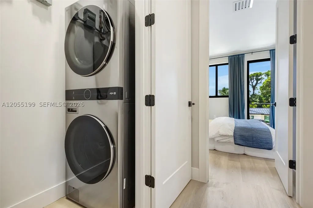 703 SW 17th Street Fort Lauderdale FL 33315