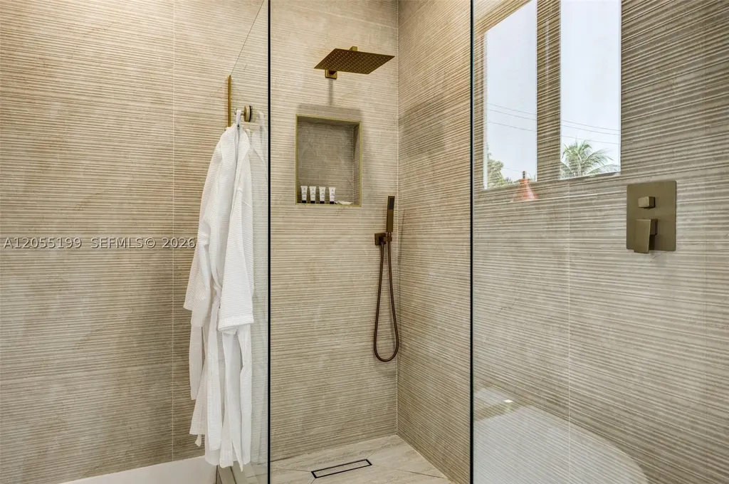 703 SW 17th Street Fort Lauderdale FL 33315