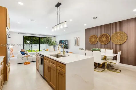 703 SW 17th Street Fort Lauderdale FL 33315