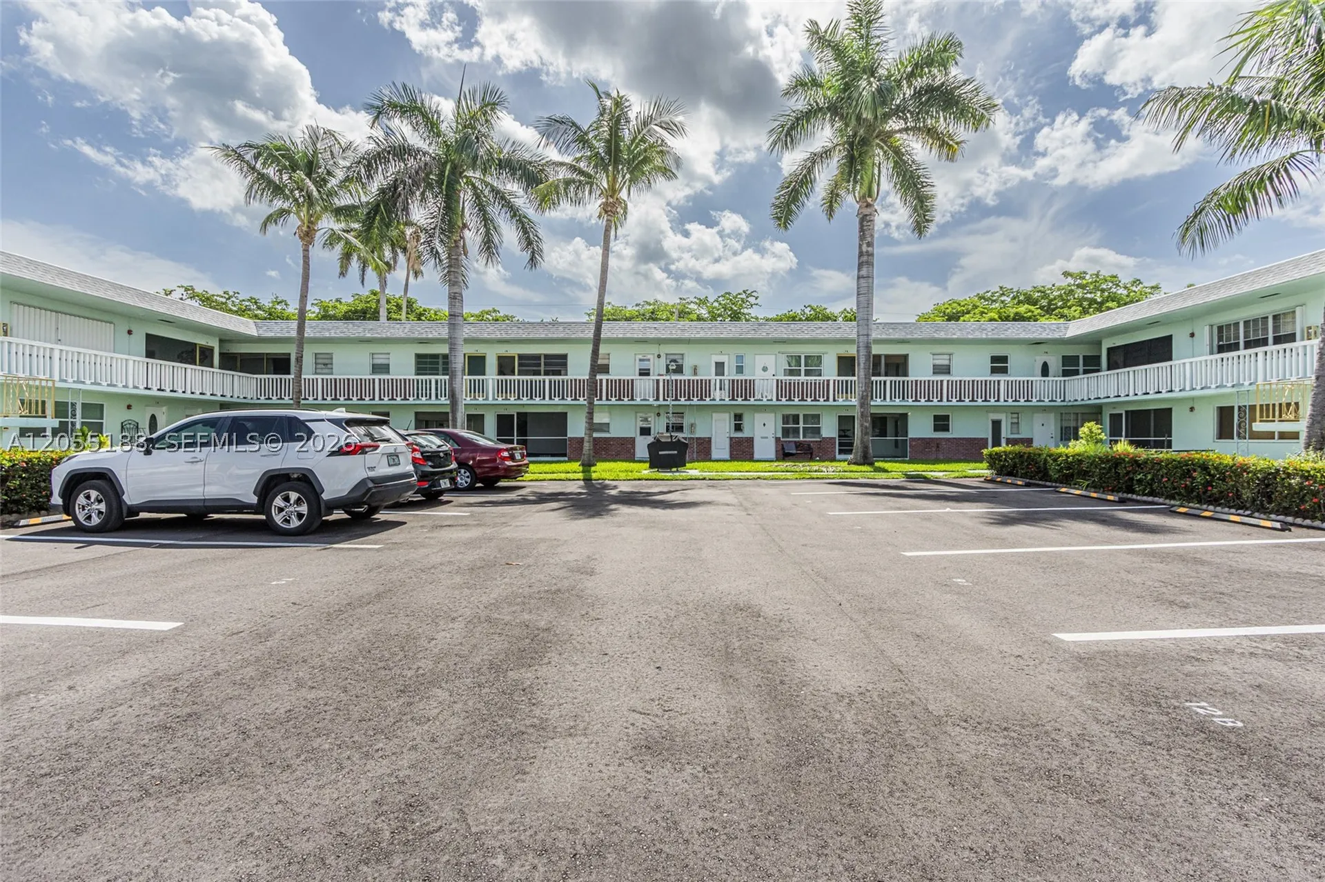 1401 N 12th Court Hollywood FL 33019