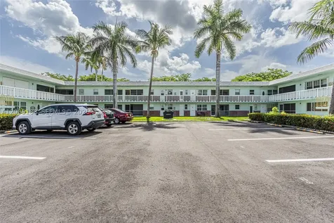1401 N 12th Court Hollywood FL 33019