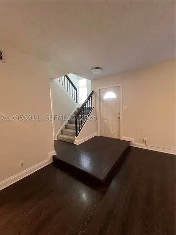 2762 S University Drive Davie FL 33328