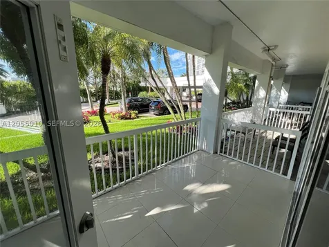 10275 Collins Avenue Bal Harbour FL 33154