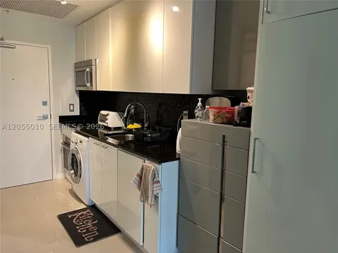 10275 Collins Avenue Bal Harbour FL 33154