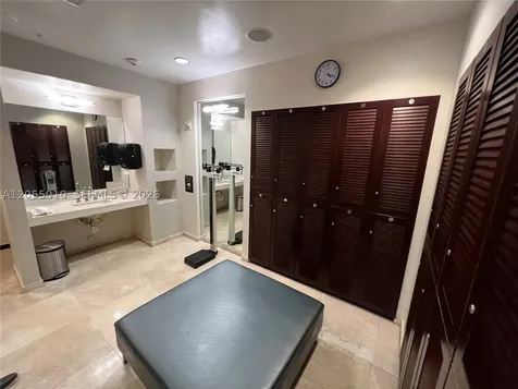 10275 Collins Avenue Bal Harbour FL 33154