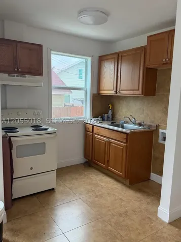 4152 SW 13th Street Miami FL 33134