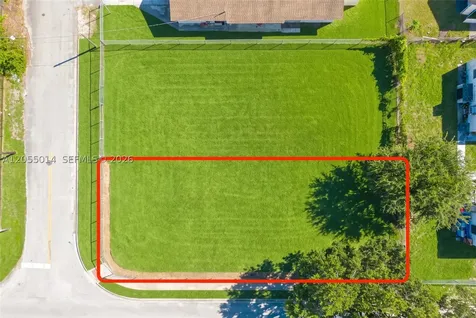 2994 NW 46th Street Miami FL 33142