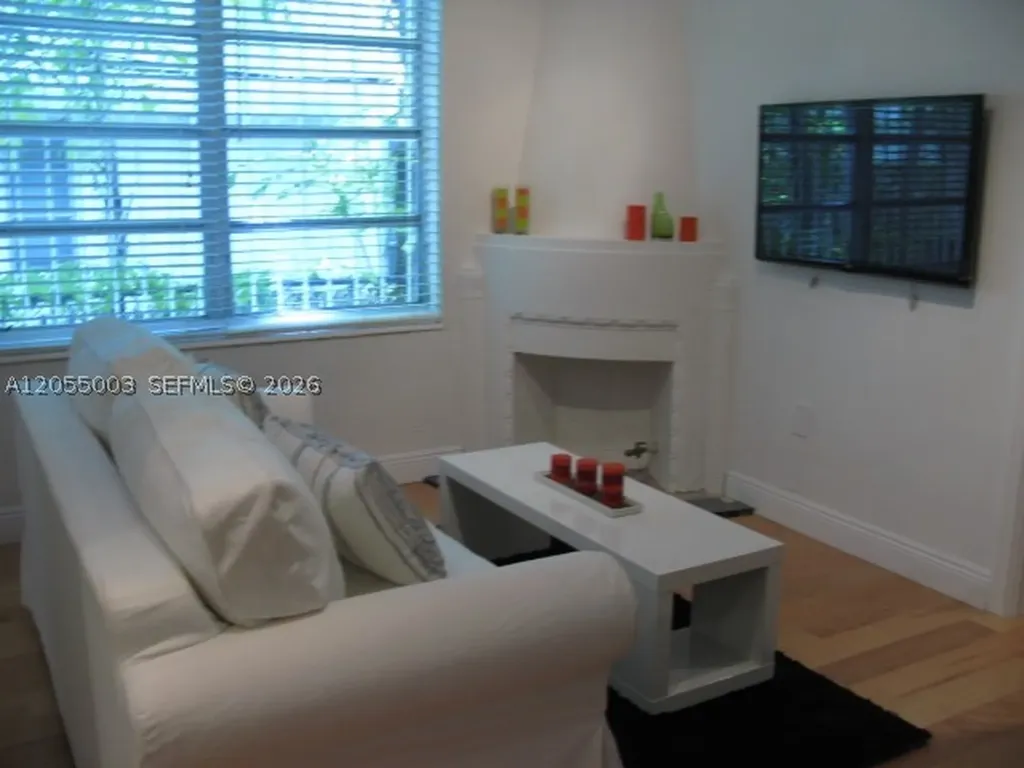 1525 Meridian Avenue Miami Beach FL 33139