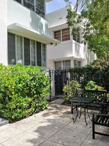 1525 Meridian Avenue Miami Beach FL 33139