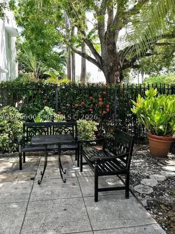 1525 Meridian Avenue Miami Beach FL 33139