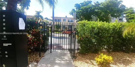 1525 Meridian Avenue Miami Beach FL 33139