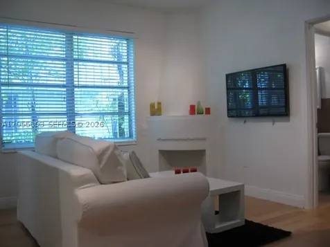 1525 Meridian Avenue Miami Beach FL 33139