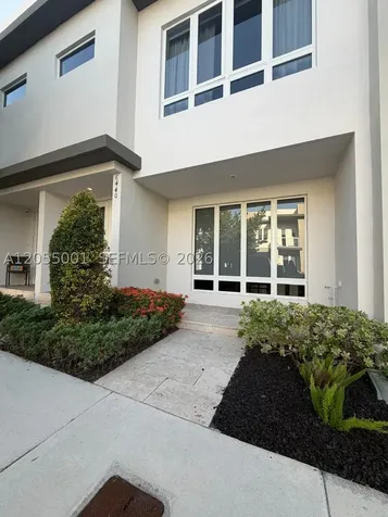 6440 NW 103rd Passage Doral FL 33178