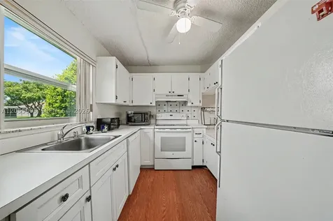 100 Fairway Court Lake Placid FL 33852