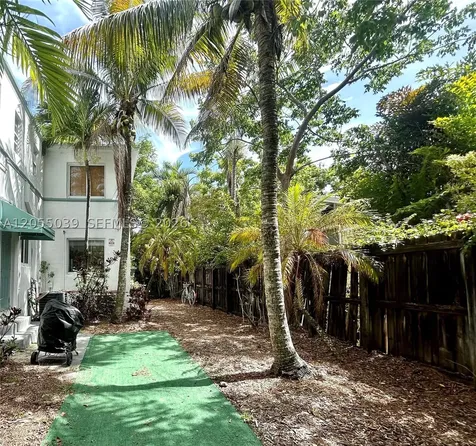 6210 NE 5th Avenue Miami FL 33138