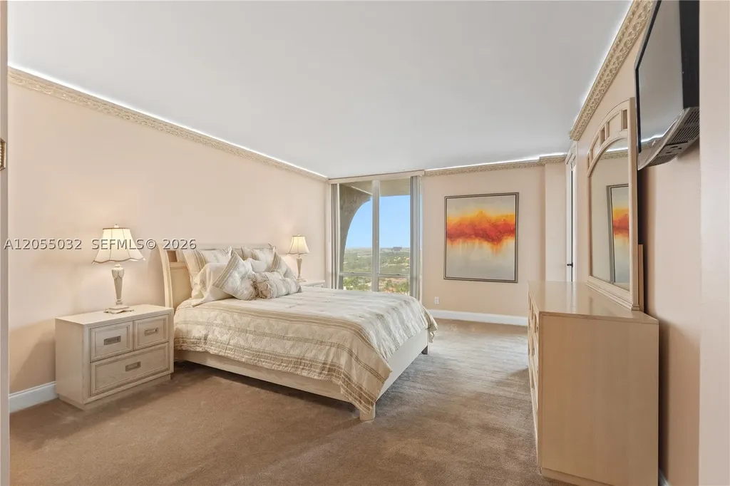 1600 S Ocean Drive Hollywood FL 33019