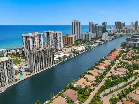 1600 S Ocean Drive Hollywood FL 33019