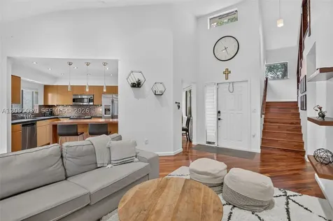 381 NW 94th Terrace Plantation FL 33324