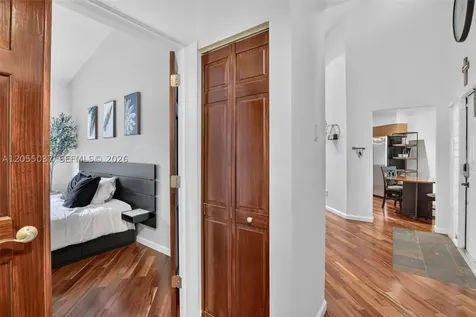 381 NW 94th Terrace Plantation FL 33324