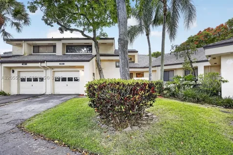381 NW 94th Terrace Plantation FL 33324
