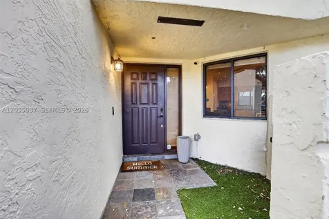 381 NW 94th Terrace Plantation FL 33324