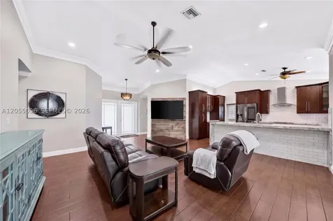 5725 SW 88th Avenue Cooper City FL 33328