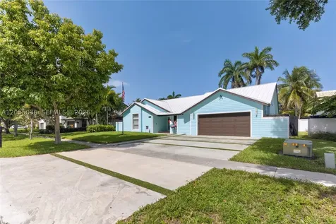 5725 SW 88th Avenue Cooper City FL 33328