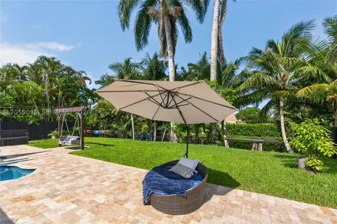 5725 SW 88th Avenue Cooper City FL 33328