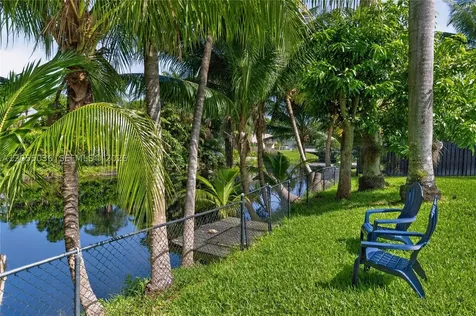 5725 SW 88th Avenue Cooper City FL 33328
