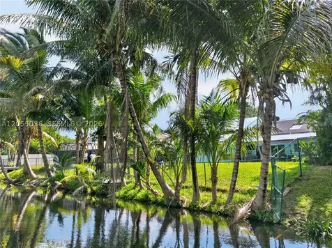 5725 SW 88th Avenue Cooper City FL 33328