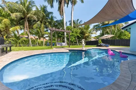 5725 SW 88th Avenue Cooper City FL 33328