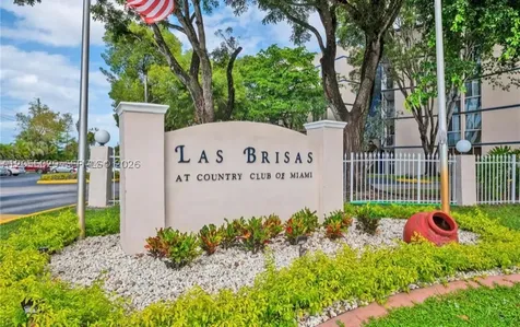 7165 NW 186th Street Hialeah FL 33015