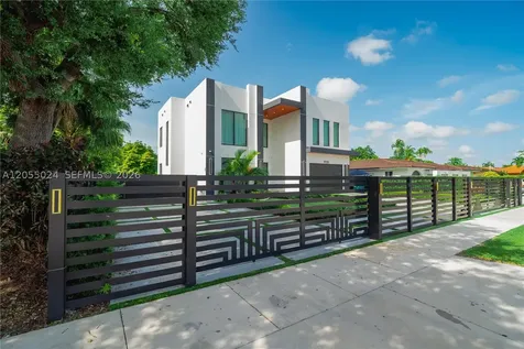 9330 SW 34th Street Miami FL 33165