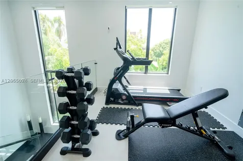 9330 SW 34th Street Miami FL 33165