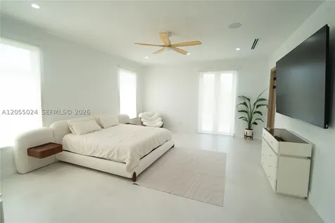 9330 SW 34th Street Miami FL 33165