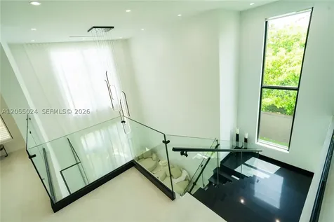 9330 SW 34th Street Miami FL 33165