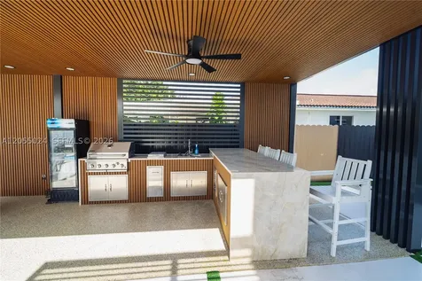 9330 SW 34th Street Miami FL 33165