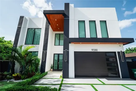 9330 SW 34th Street Miami FL 33165