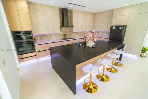 9330 SW 34th Street Miami FL 33165